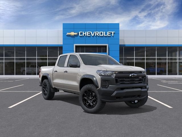 2026 Chevrolet Colorado Trail Boss in White Sands — front three-quarter view